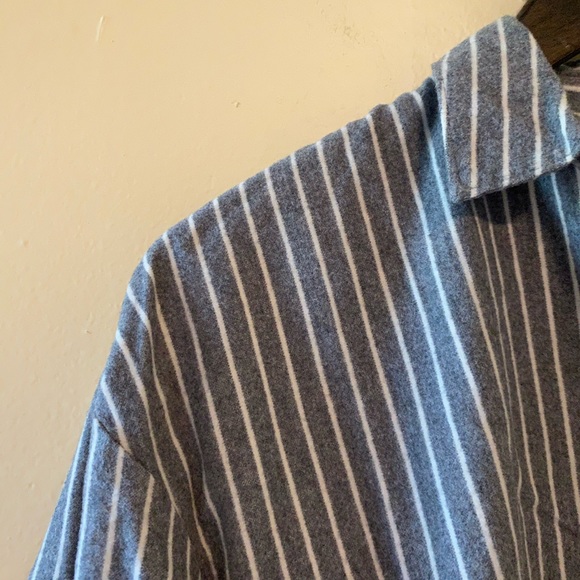 Madewell button down - Picture 2 of 4